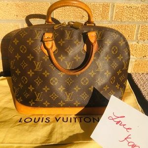 Authentic Vintage Alma Pm